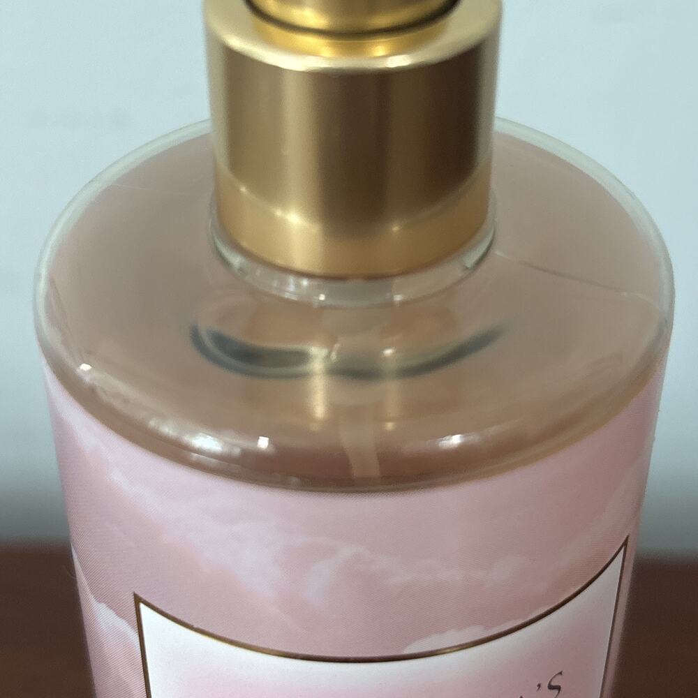 Victoria's Secret Pure Seduction Daydream Mist 8.4 fl oz - Picture 7 of 8
